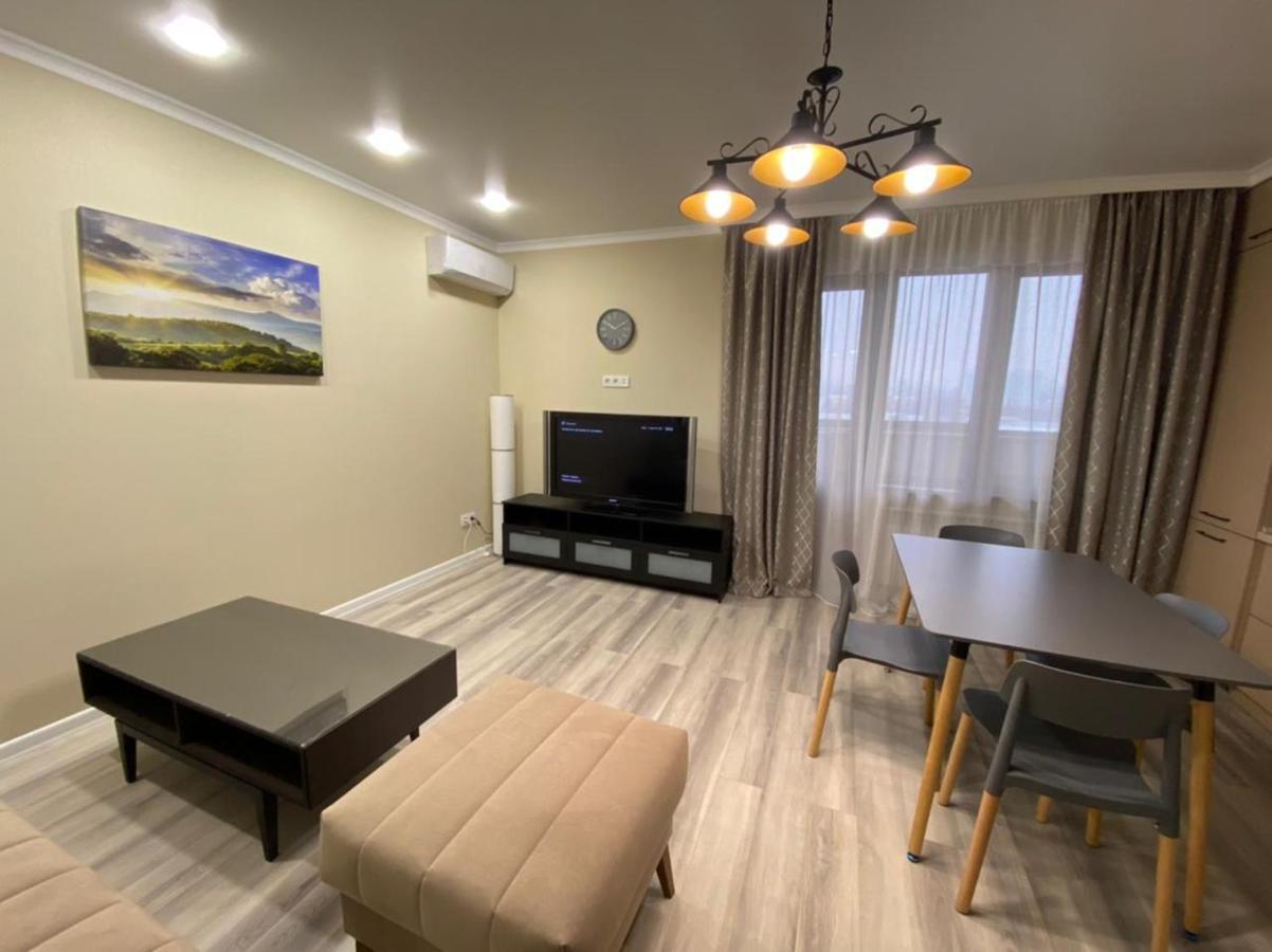Vip Apartment Mountain View Almaty Eksteriør bilde