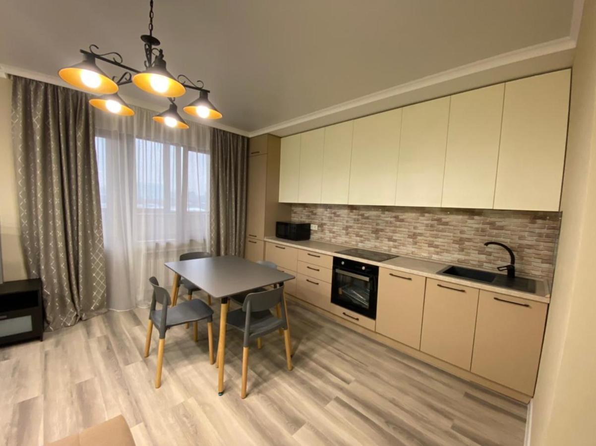 Vip Apartment Mountain View Almaty Eksteriør bilde